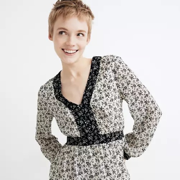 Madewell Tops - MADEWELL VNECK PEPLUM TOP NWT